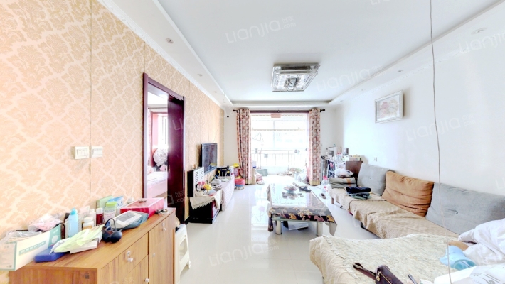 天滋嘉鲤南区二手房实景图