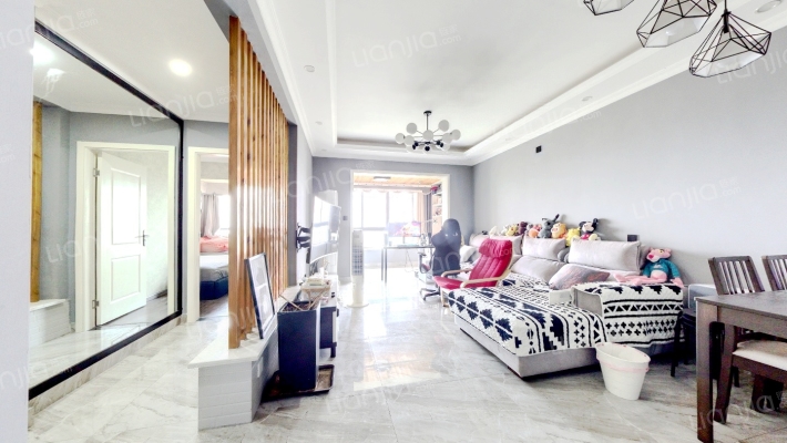 中洲中央公园白鹭郡二手房实景图