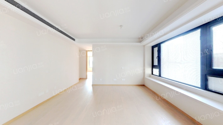 雅戈尔新湖景花苑二手房实景图