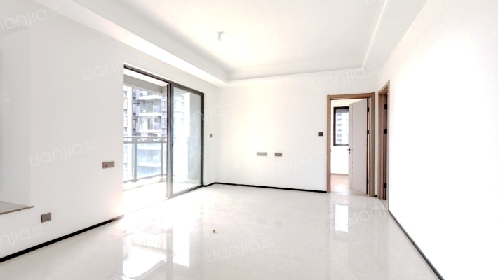 万科中天宏远文瀚花园二手房实景图