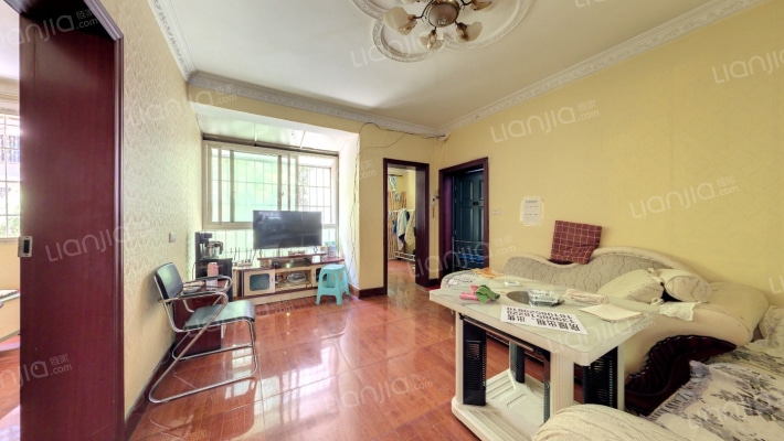 地校宿舍二手房实景图