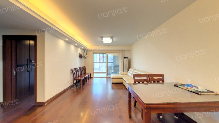 万科城二手房实景图