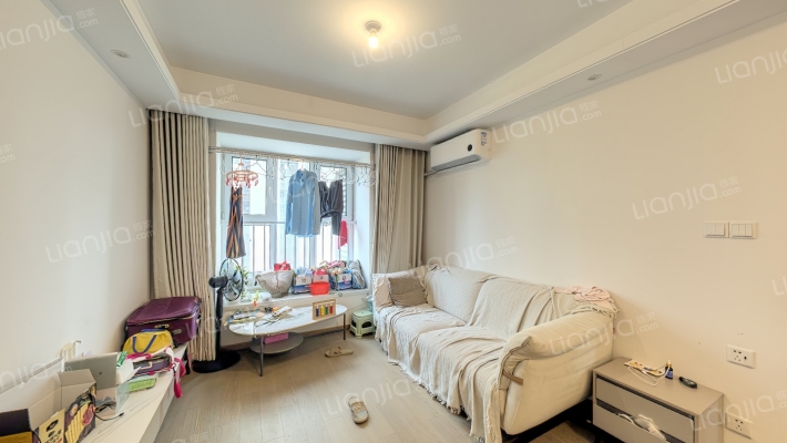 太阳城皓鸿园二手房实景图