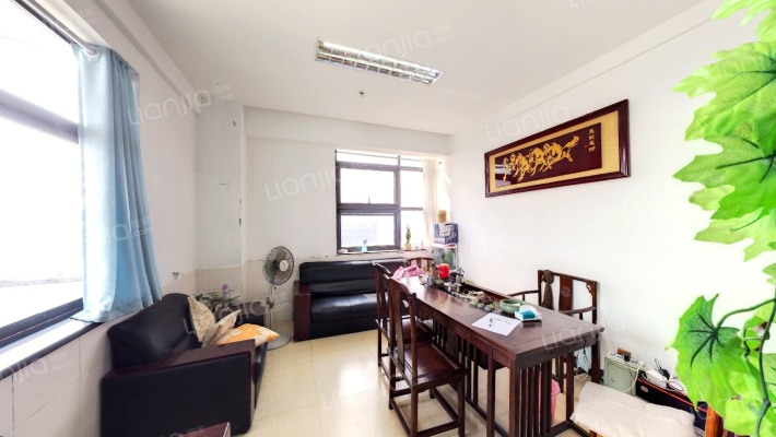 金贸大厦二手房实景图