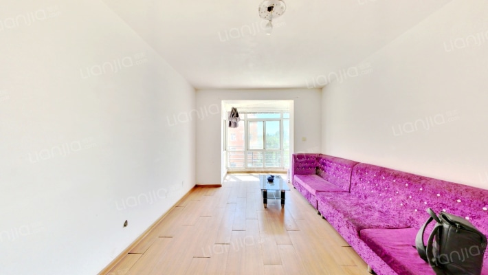 四季凤凰城C区二手房实景图