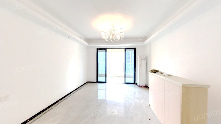 万润·滨江天著二手房实景图