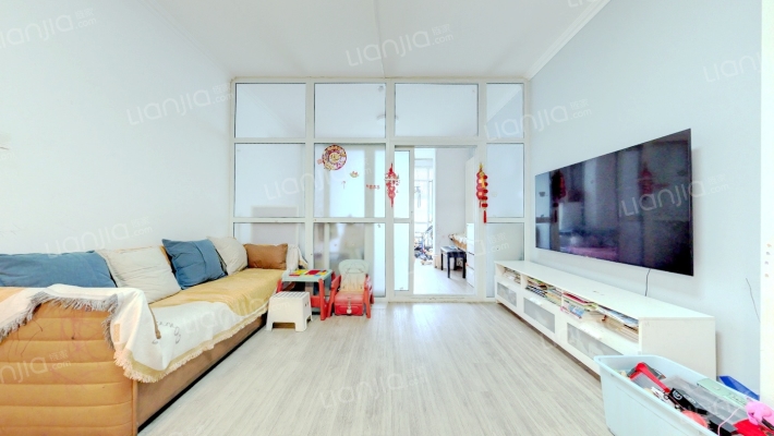 西豪逸景二手房实景图