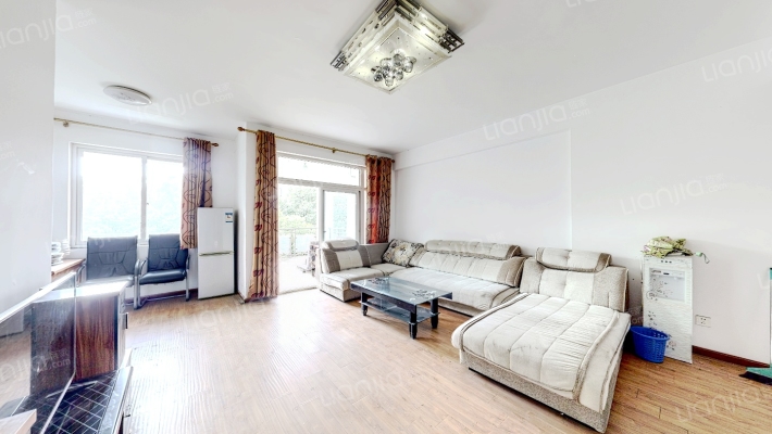 金海岸·天府花园水城二手房实景图