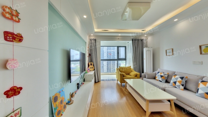 永威枫香庭东院二手房实景图