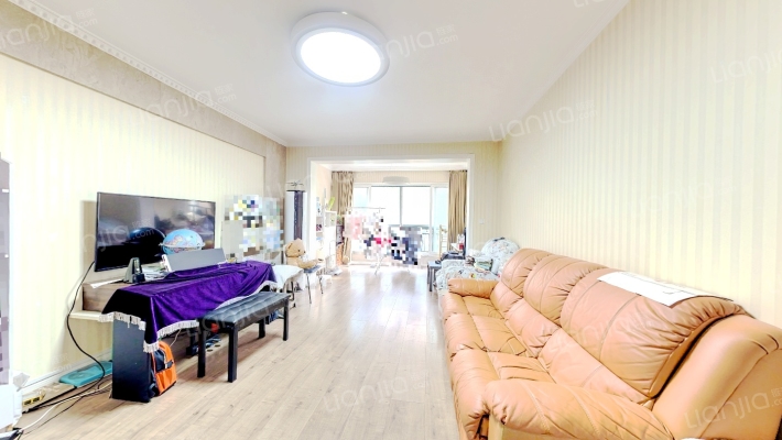 风度国际二手房实景图