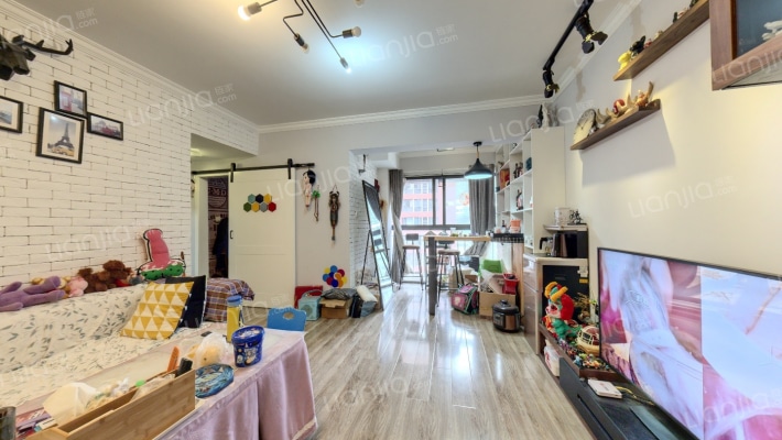 中天甜蜜小镇2组团二手房实景图