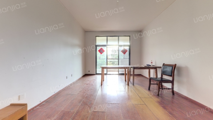 香荷名居二手房实景图