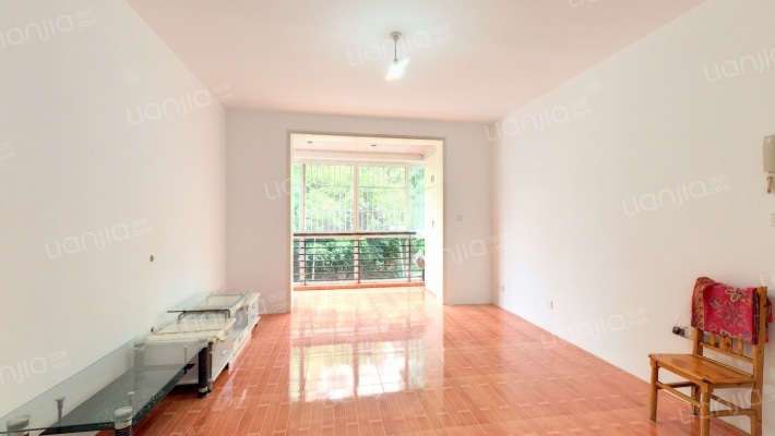 东方虹花苑二手房实景图