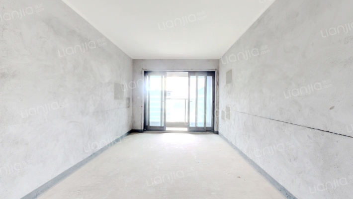 融创溪山春晓三期二手房实景图