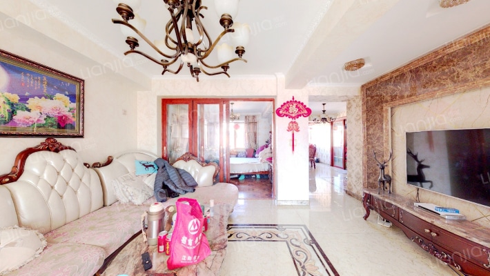 擎天华庭二手房实景图