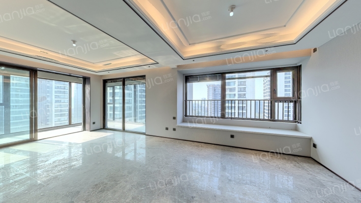 万科翡翠滨江二手房实景图