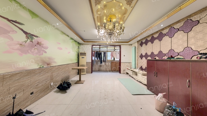 新格瑞拉湖滨假日中心二手房实景图