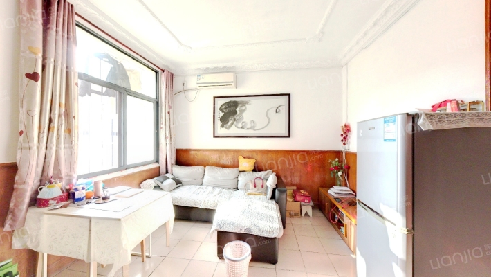 煤气管道宿舍二手房实景图