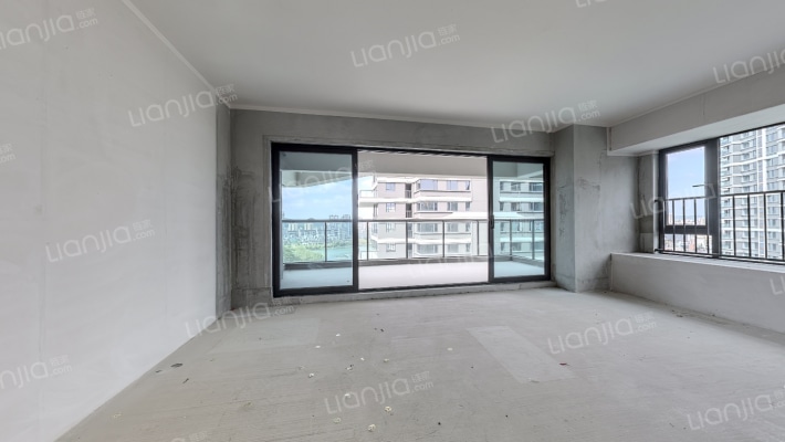 中海·印龙泉二手房实景图