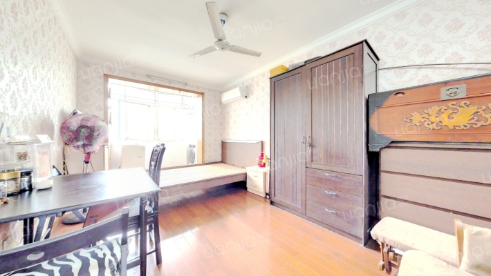 驰骋新苑二手房实景图