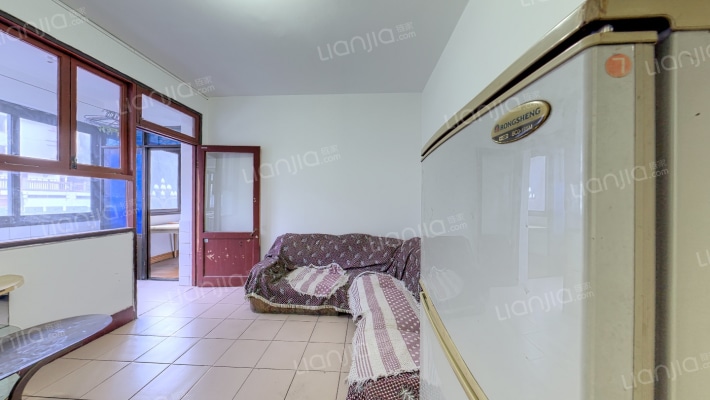 乌金路137号院二手房实景图