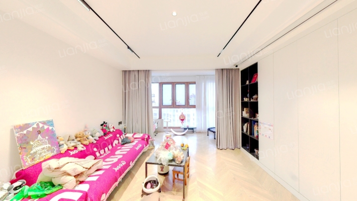 银城江畔二手房实景图