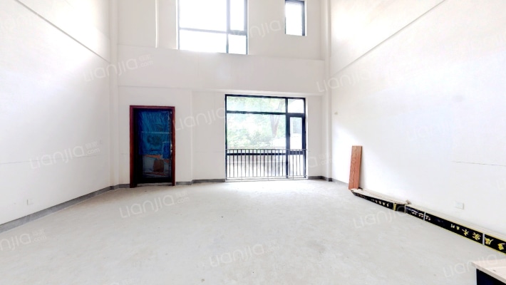 佘山玺樾二手房实景图