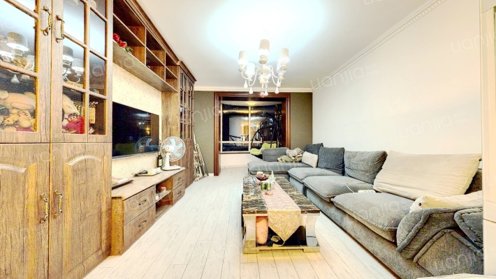 鸿雁小区二手房实景图