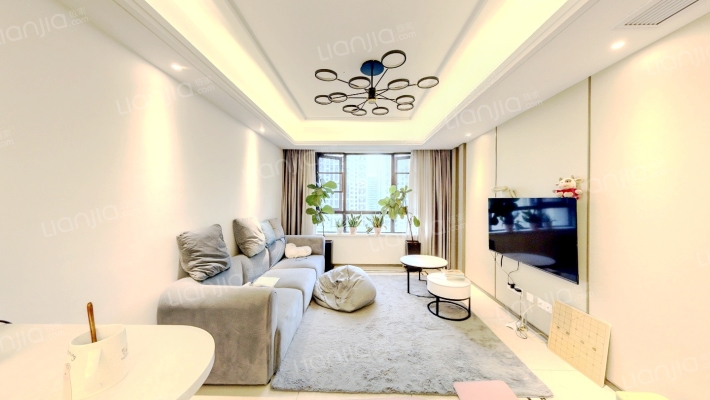 鲁能公馆2区二手房实景图