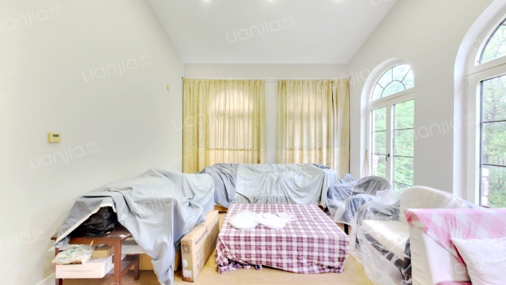 万科兰乔圣菲二手房实景图