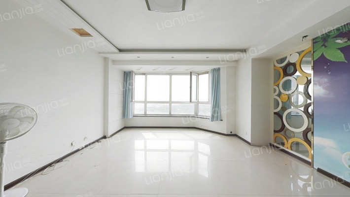 鸿城西域二手房实景图