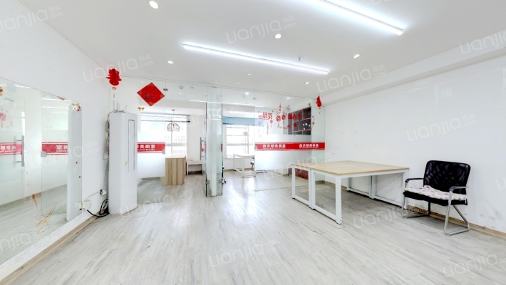 新世界中心二手房实景图