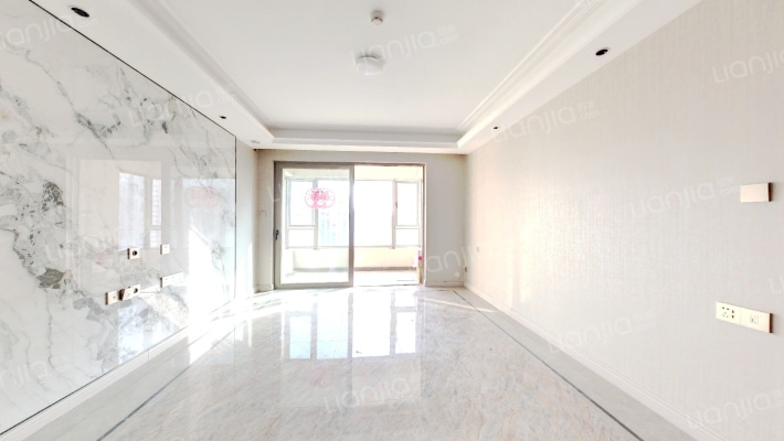 万科山河道二手房实景图