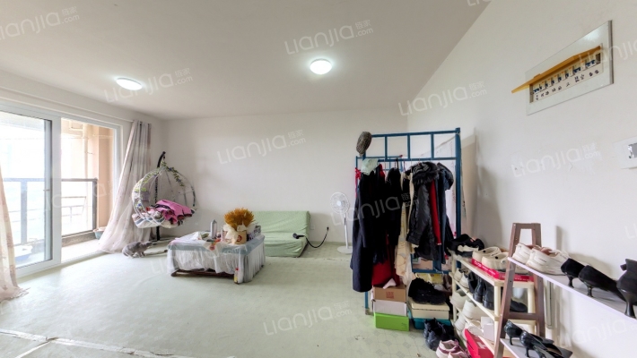 雪新苑二手房实景图