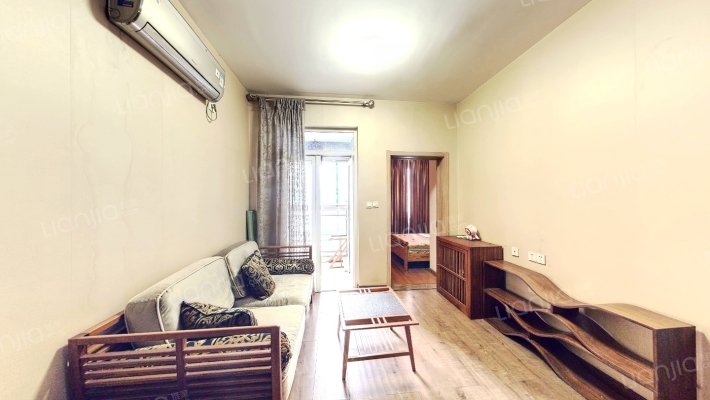 名流公馆二手房实景图