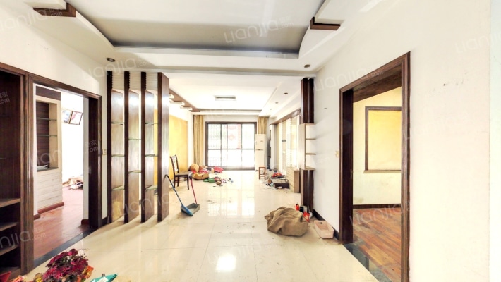 卫山景苑二手房实景图