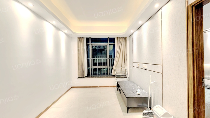 铁建大厦二手房实景图