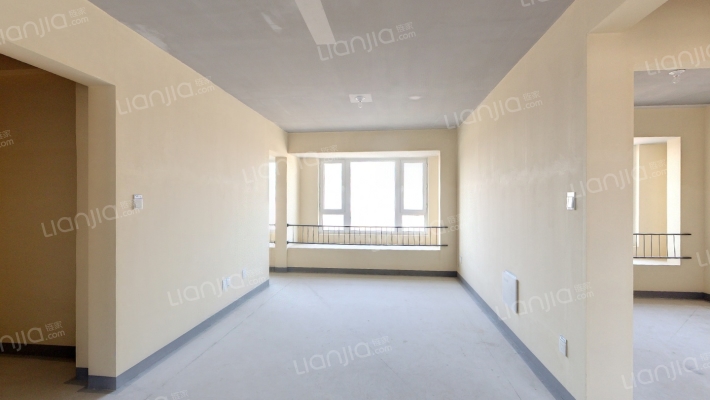 龙湖金湾天钜一期二手房实景图