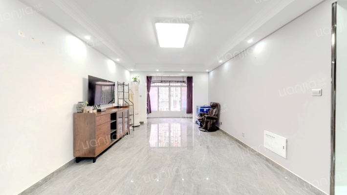 爱博五村二手房实景图