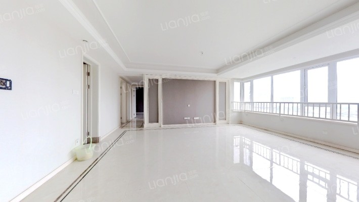 保利湖心岛丽湖苑二手房实景图