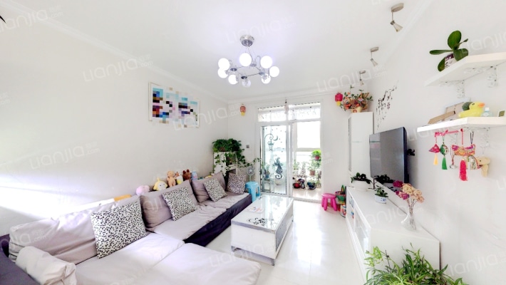 尚品桃源居二手房实景图