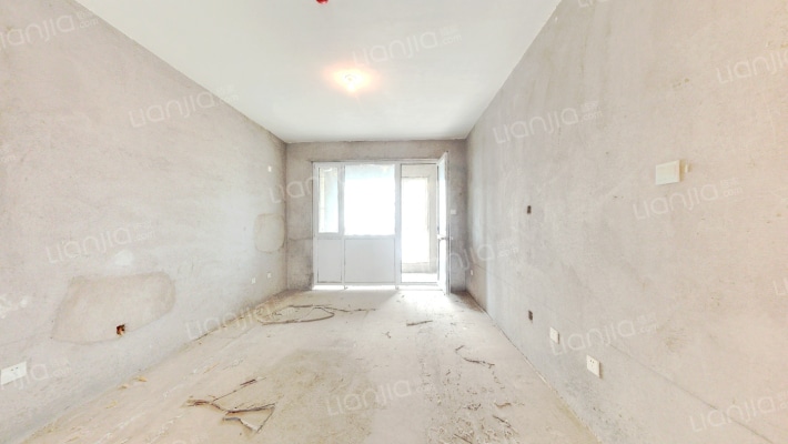 白金汉府二手房实景图