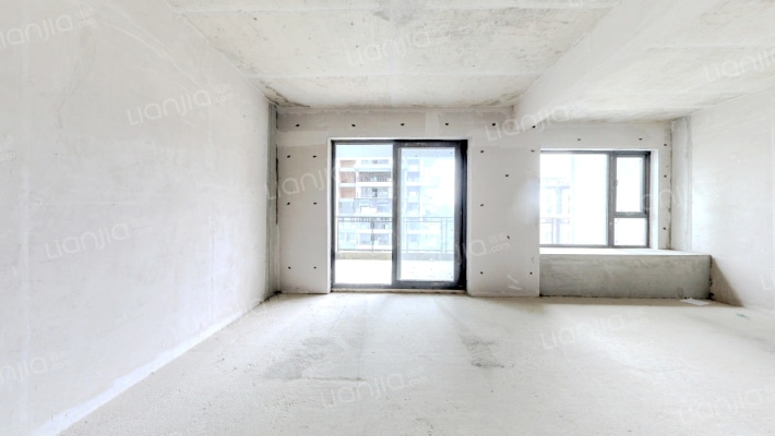 清欧·十三樾二手房实景图