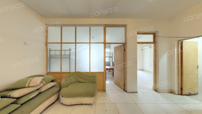 洪家楼过街楼二手房实景图