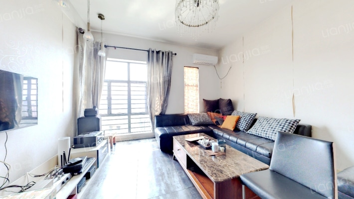 雍翠华府二手房实景图