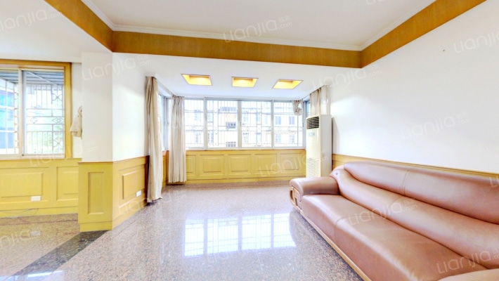 南江公寓二手房实景图