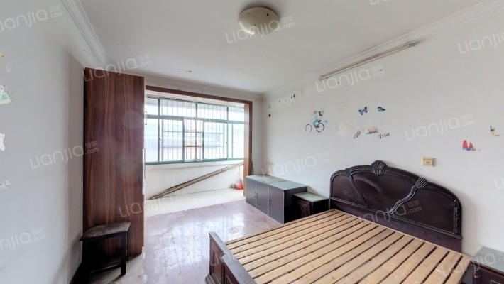 水泥新村二手房实景图