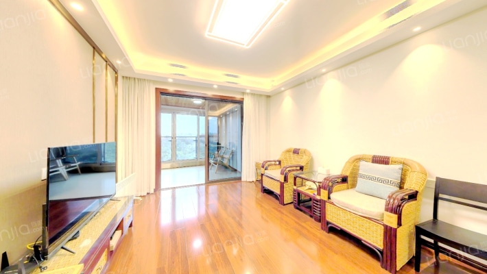 中国青城国际颐养中心二手房实景图