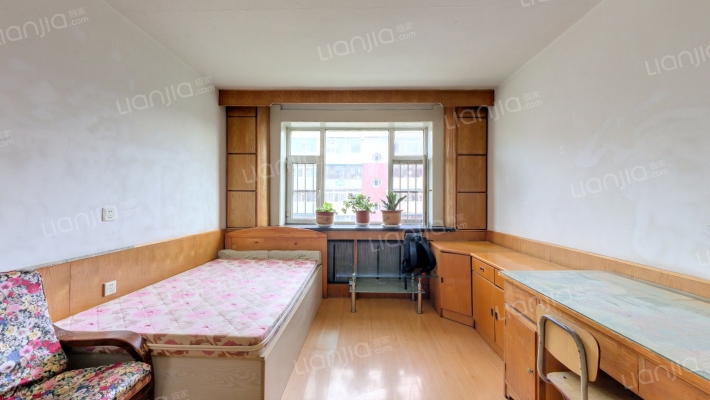 岭东路教师住宅小区二手房实景图