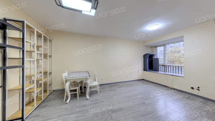 都市水乡水映苑二手房实景图